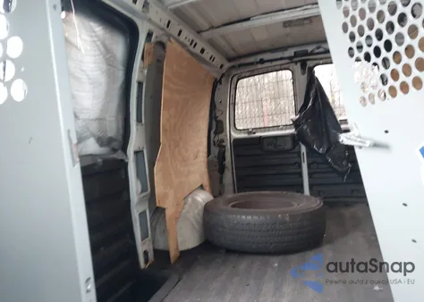 2001 Chevrolet Express z USA, uszkodzony, nr VIN 1GCGG25RX11103225